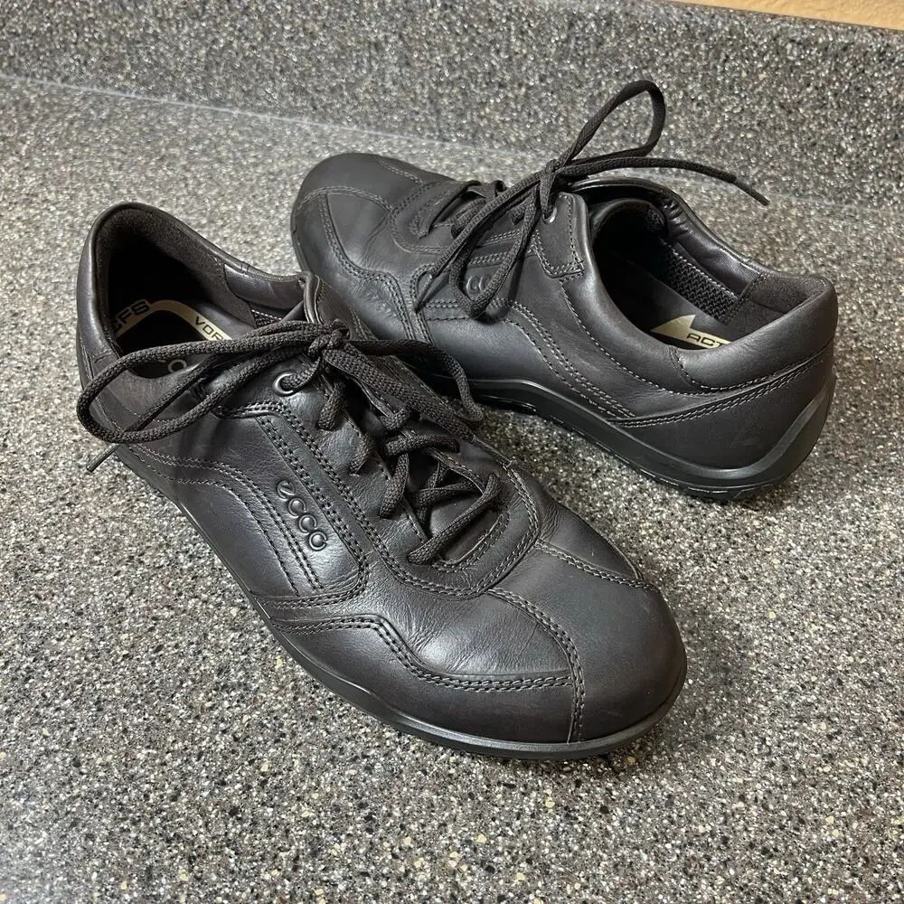 Ecco Men's US 10.5 EU 44 Shoes Sneakers Brown Leather Casual Comfort Lace Up Low